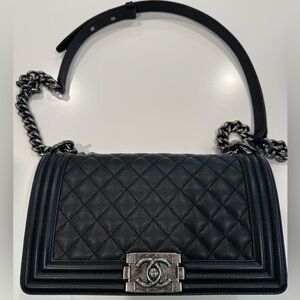 Chanel Boy Bag Old Medium Black Caviar